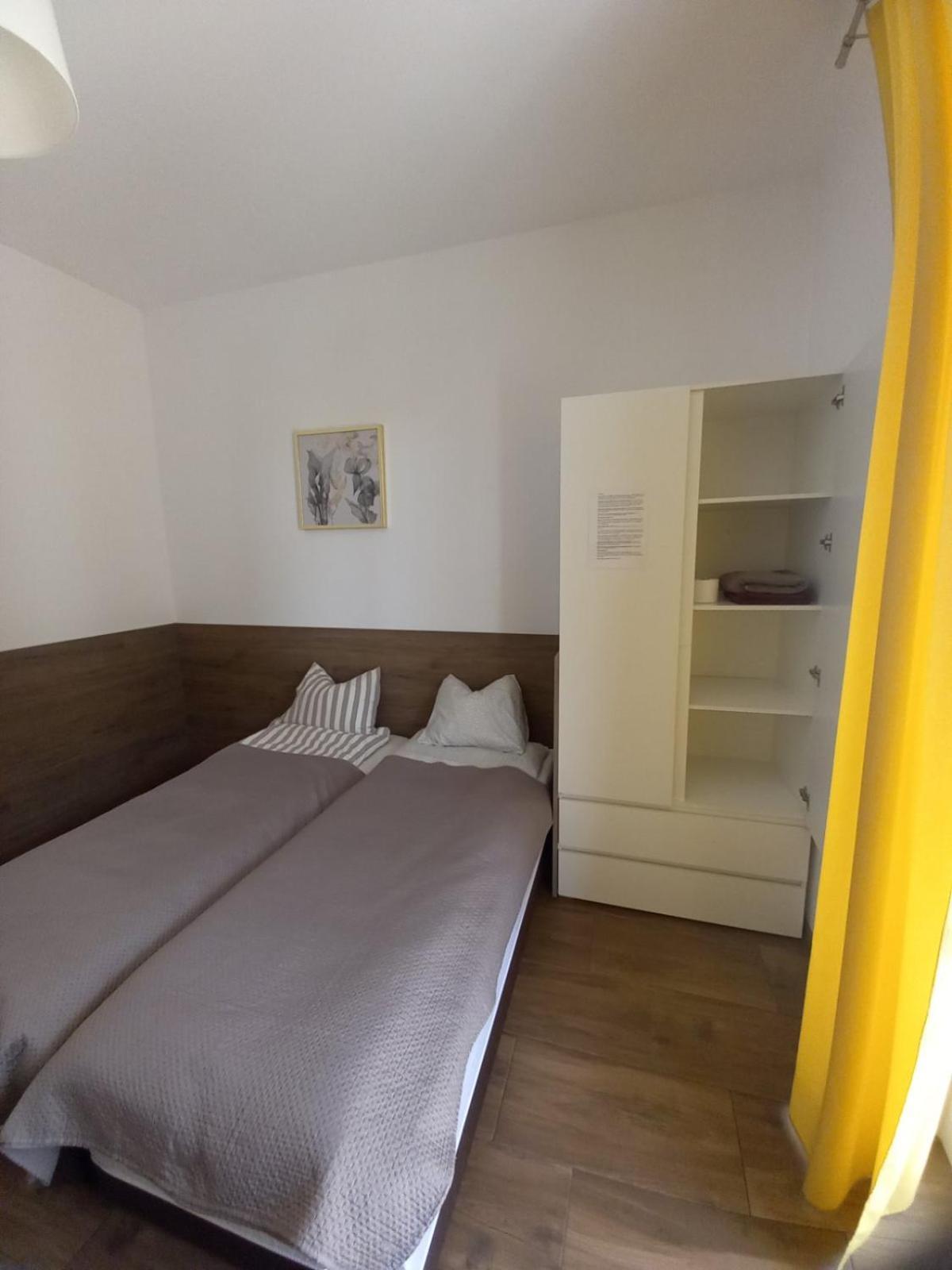 ורשה Geodezyjna'70 Cozy Rooms P1 מראה חיצוני תמונה
